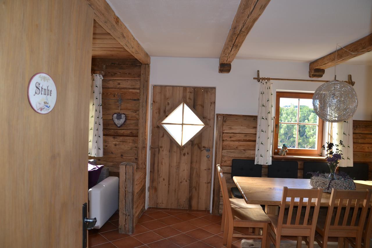 Almchalet Feuerkogel ابينسي الغرفة الصورة